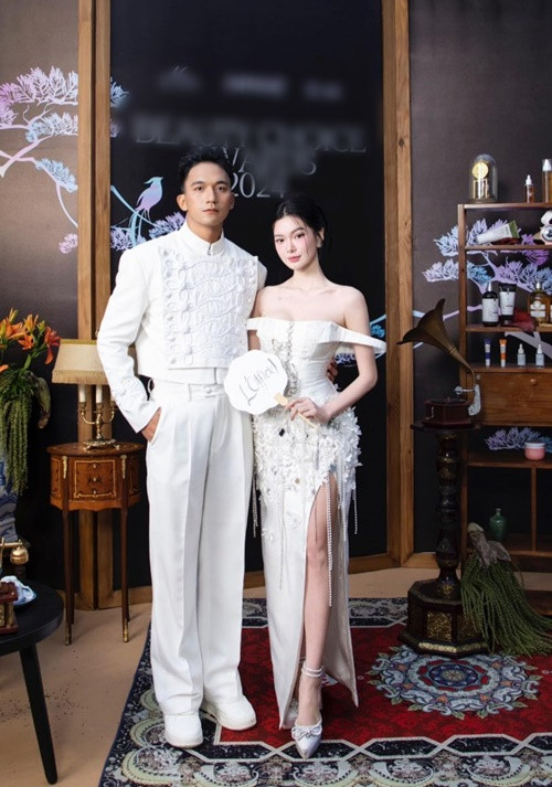 Nhật Hoàng "tán đổ" Yên Đan nhờ sự chân thành. Theo Yên Đan, bạn trai là người mong muốn công khai chuyện tình cảm. Ảnh: Thế Giới Điện Ảnh.