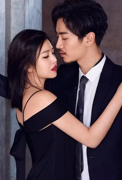 Tháng 6/2019, Trần Nghiên Hy một lần nữa phủ nhận hôn nhân gặp trục trặc. Cụ thể, khi tham gia chương trình mới Nhà hàng khó quên, Trần Nghiên Hy tiết lộ bản thân hiện tại rất hạnh phúc. Ảnh: Znews.