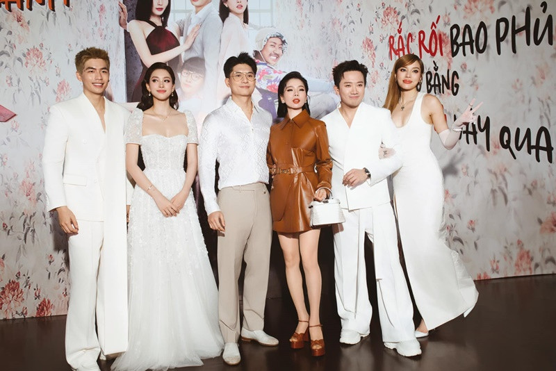 Lệ Quyên và Lâm Bảo Châu sánh đôi trong các sự kiện giải trí. Ảnh: FB Lâm Bảo Châu.