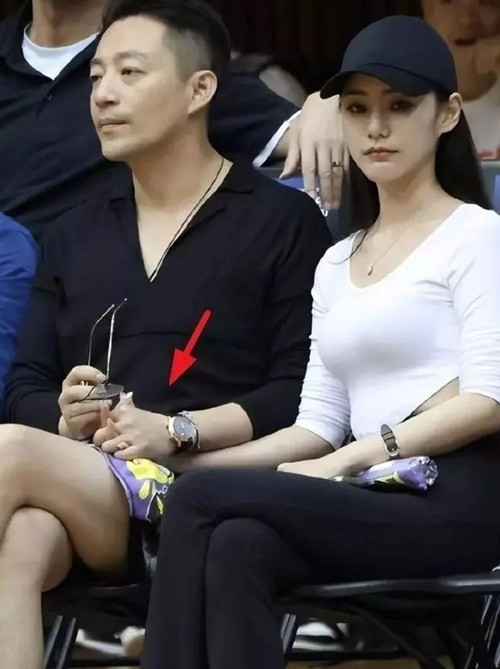 Tháng 3/2024, Uông Tiểu Phi cầu hôn Mandy. Tháng 5/2024, đôi uyên ương đăng ký kết hôn. Ảnh: Người Đưa Tin.