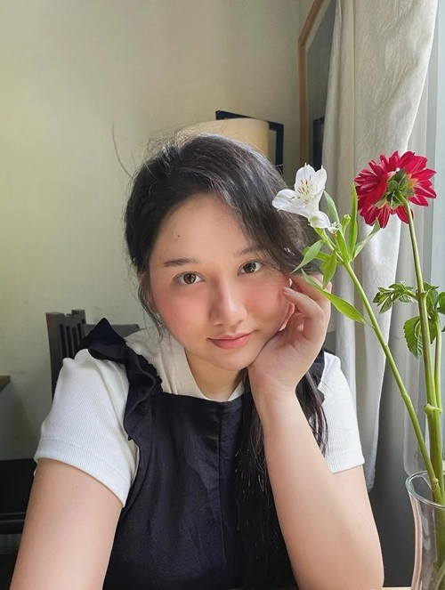 Mới đây, Trúc Anh chia sẻ ảnh chụp tin nhắn bị một cư dân mạng miệt thị ngoại hình. Nữ diễn viên còn cho biết, cô được nhiều khán giả động viên vào giai đoạn khó khăn này. Ảnh: Instagram Trúc Anh.