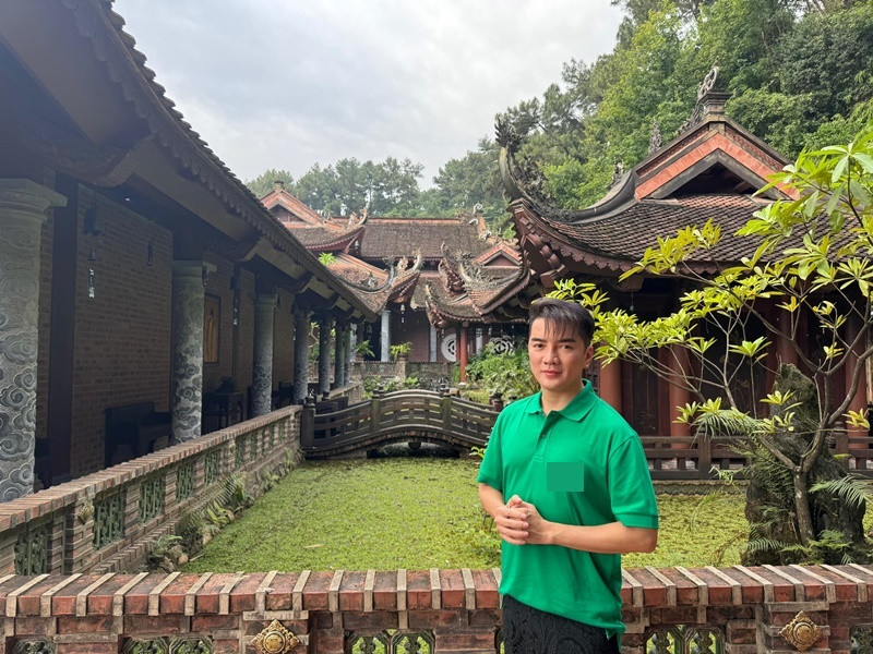 Theo Tiền Phong, một người vừa livestream cho biết, Đàm Vĩnh Hưng bị mất gần cả bàn chân sau vụ tai nạn trong biệt thự của tỷ phú Gerard Richard Williams vào ngày 19/2/2024. Ảnh: FB Đàm Vĩnh Hưng.