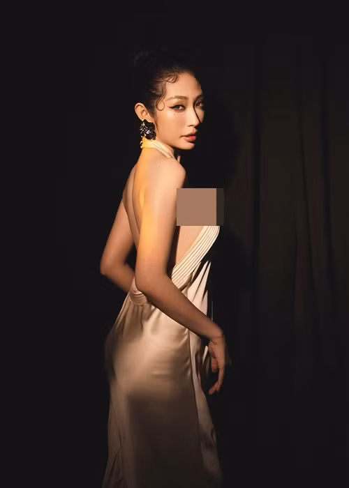 Nhan sắc của nữ ca sĩ thăng hạng sau nhiều năm vào showbiz.