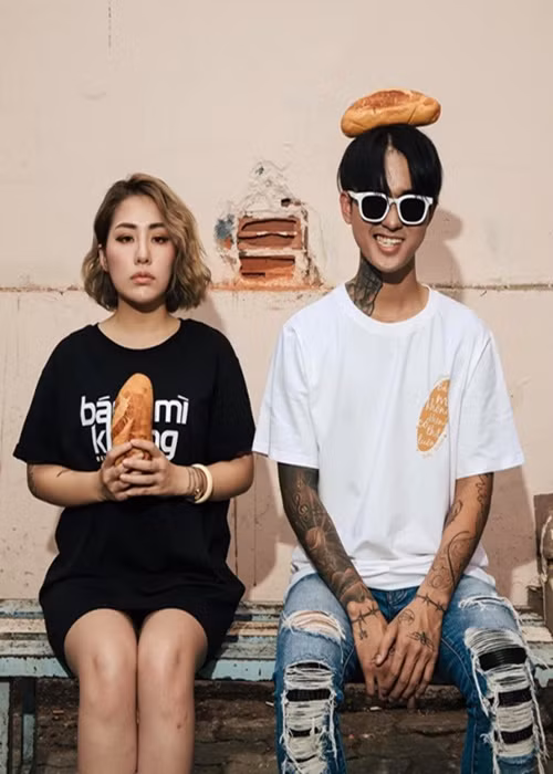 Sau Long phụng sum vầy, Đạt G và Du Uyên hợp tác thực hiện các sản phẩm âm nhạc như Bánh mì không, Khó vẽ nụ cười, Buông bàn tay thật nhanh. Ảnh: Giao Thông.