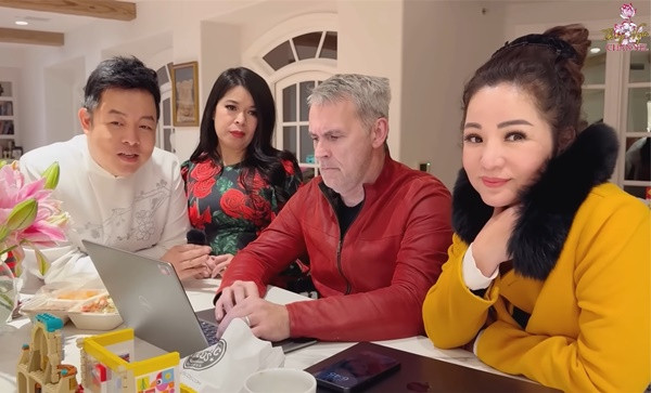 Chong Bich Tuyen pha do dai phun nuoc bi Dam Vinh Hung lam sap-Hinh-3