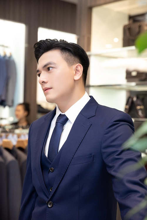 Chia sẻ trên VOV, Xuân Tiền cho biết, nếu một cô gái đã yêu anh thì người con gái ấy sẽ ủng hộ con đường nghệ thuật mà anh đang lựa chọn. Ảnh: FB Lê Xuân Tiền.