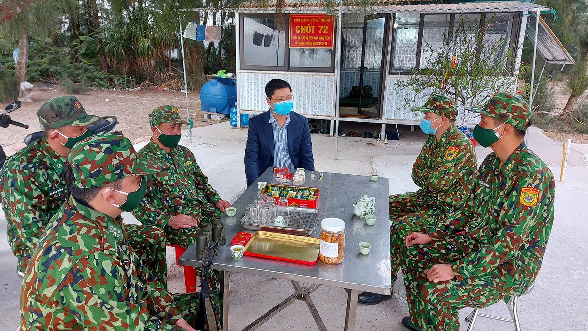 Xuan cua nguoi linh mua COVID-19: Hoan cuoi, xin o lai truc Tet-Hinh-5