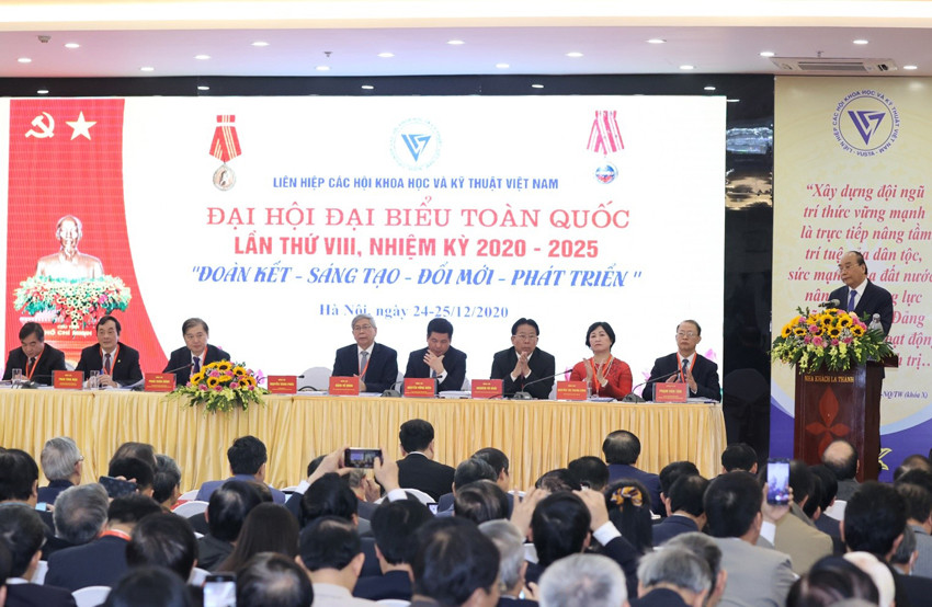 Nam moi - Nhiem ky moi - Tam the moi