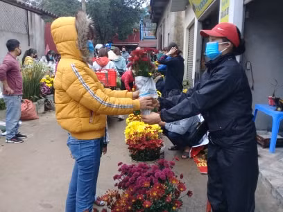 Người dân tuân thủ việc đeo khẩu trang phòng dịch khá nghiêm túc.