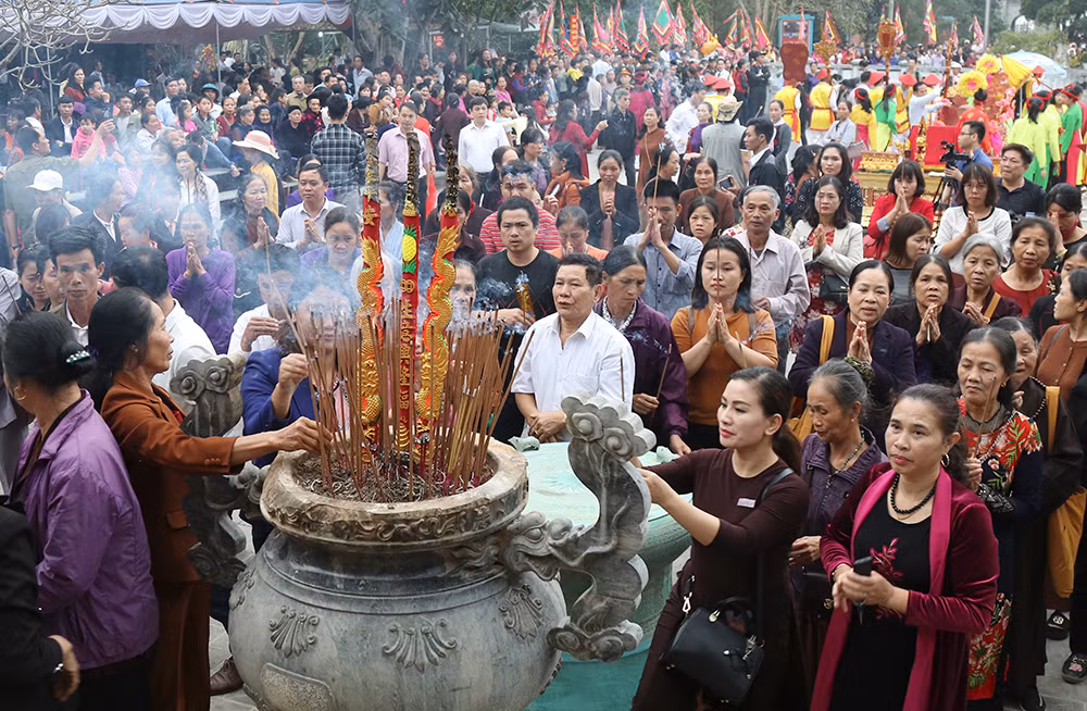 Den Mau Au Co: Noi tim ve nguon coi cua muon dan dat Viet-Hinh-2