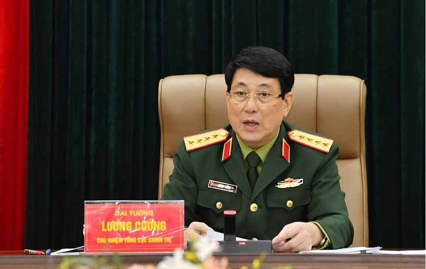 Đại tướng Lương Cường sinh năm 1957, quê ở thành phố Việt Trì, tỉnh Phú Thọ, có trình độ chuyên môn Cử nhân Xây dựng Đảng và chính quyền nhà nước. Ông là Ủy viên Bộ Chính trị khóa XIII; Bí thư Trung ương Đảng khóa XII; Ủy viên Trung ương Đảng khóa XI, XII, XIII; Đại biểu Quốc hội khóa XV. 