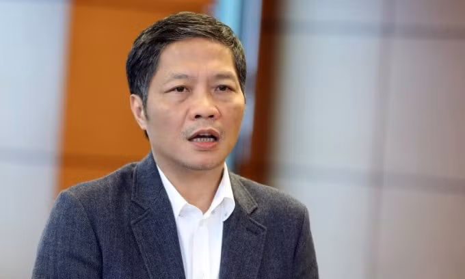 Ông Trần Tuấn Anh, nguyên Trưởng ban Kinh tế Trung ương, đoàn Khánh Hòa;