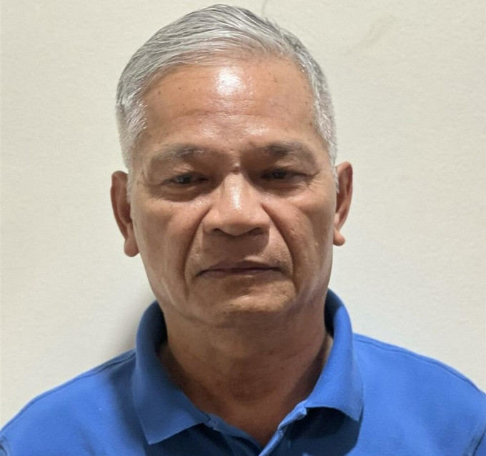  Cựu Bí thư Tỉnh ủy Quảng Ngãi Lê Viết Chữ bị Cơ quan Cảnh sát điều tra Bộ Công an khởi tố, bắt giam ngày 27/3 về tội nhận hối lộ trong vụ án Tập đoàn Phúc Sơn. Ông Lê Viết Chữ bị cáo buộc đã nhận tiền của Hậu “Pháo” để tạo điều kiện giúp Tập đoàn Phúc Sơn trúng thầu gói thầu “Thi công tuyến chính dự án đường bờ Nam sông Trà Khúc, tỉnh Quảng Ngãi”.