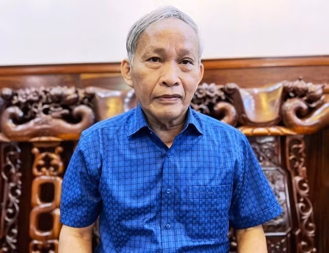  Cựu Chủ tịch UBND tỉnh Quảng Ngãi Cao Khoa bị Cơ quan CSĐT Bộ Công an khởi tố, bắt tạm giam về tội "Nhận hối lộ" trong vụ án xảy ra tại Tập đoàn Phúc Sơn, Công ty Bất động sản Thăng Long và các đơn vị liên quan. 