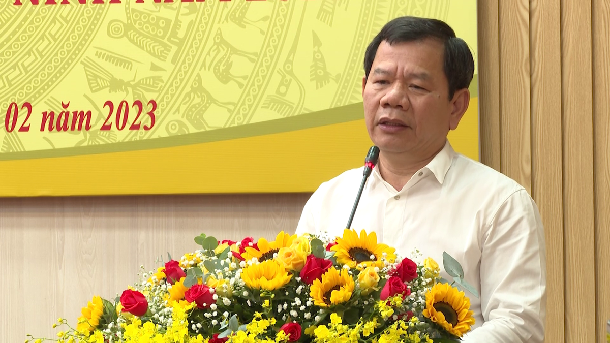 Ngày 7/3 trước đó, Cục Cảnh sát điều tra tội phạm về tham nhũng, kinh tế và buôn lậu (C03) Bộ Công an đã khởi tố bị can, bắt tạm giam đối với ông Đặng Văn Minh về tội nhận hối lộ do liên quan đến Tập đoàn Phúc Sơn.