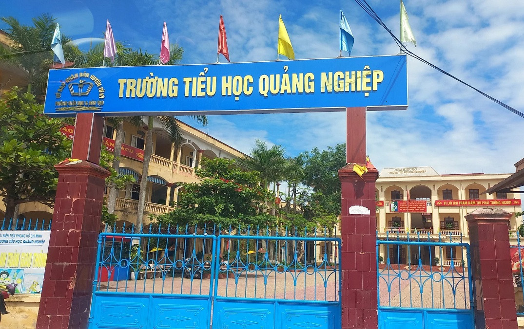 Hải Dương: Lý do nữ giáo viên Tiếng Anh giật tóc, tát học sinh lớp 4? Hai Duong: Ly do nu giao vien Tieng Anh giat toc, tat hoc sinh lop 4?