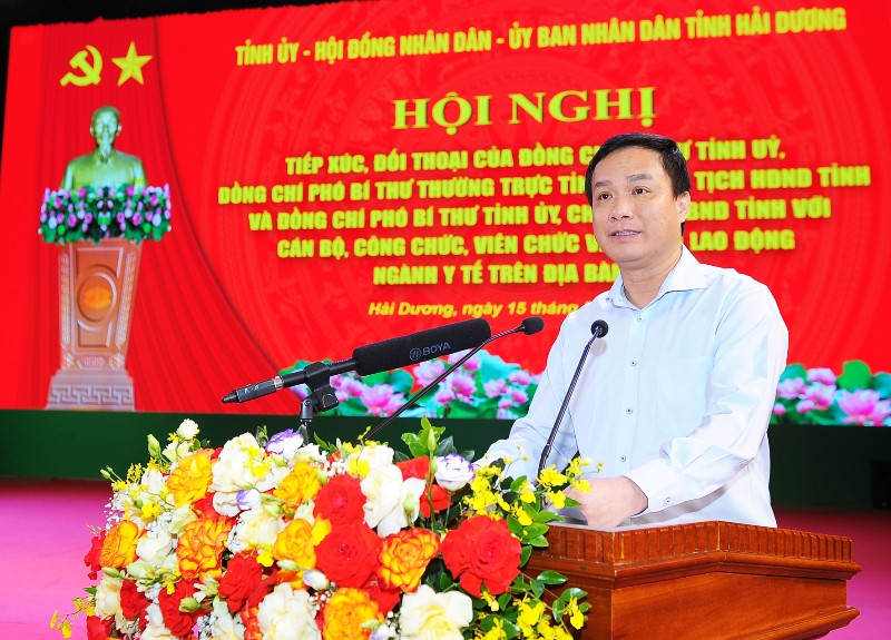 Bí thư Tỉnh ủy Hải Dương đối thoại với cán bộ ngành y tế - Hình 3 Bi thu Tinh uy Hai Duong doi thoai voi can bo nganh y te-Hinh-3