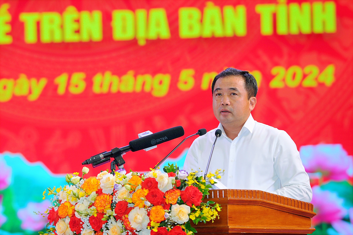 Bí thư Tỉnh ủy Hải Dương đối thoại với cán bộ ngành y tế Bi thu Tinh uy Hai Duong doi thoai voi can bo nganh y te