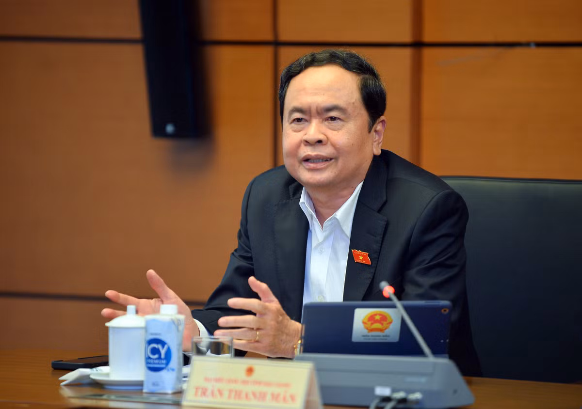 Từ tháng 1/2011: Ủy viên Trung ương Đảng khóa XI, Bí thư Thành ủy Cần Thơ, Trưởng đoàn Đại biểu Quốc hội khóa XIII.