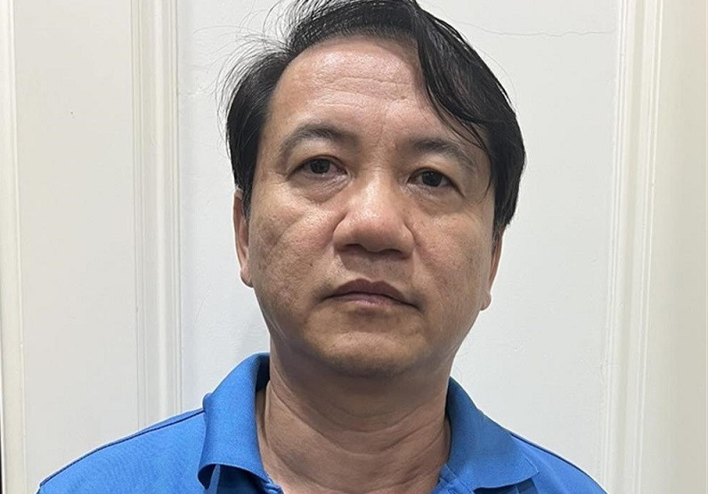 Bắt cựu Cục trưởng Điện lực và Năng lượng tái tạo Phương Hoàng Kim Bat cuu Cuc truong Dien luc va Nang luong tai tao Phuong Hoang Kim