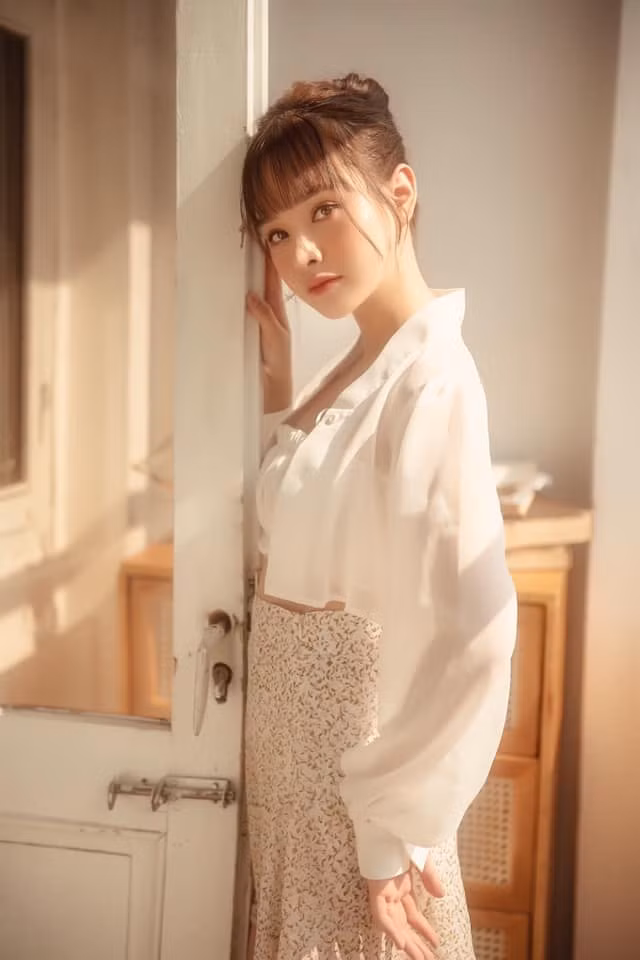 Ngoài việc chuyển từ stream các game MOBA sang tựa game FPS, nữ streamer còn cho biết cô sẽ chăm chút cho hình ảnh của bản thân, tham gia nhiều hoạt động giải trí hơn.