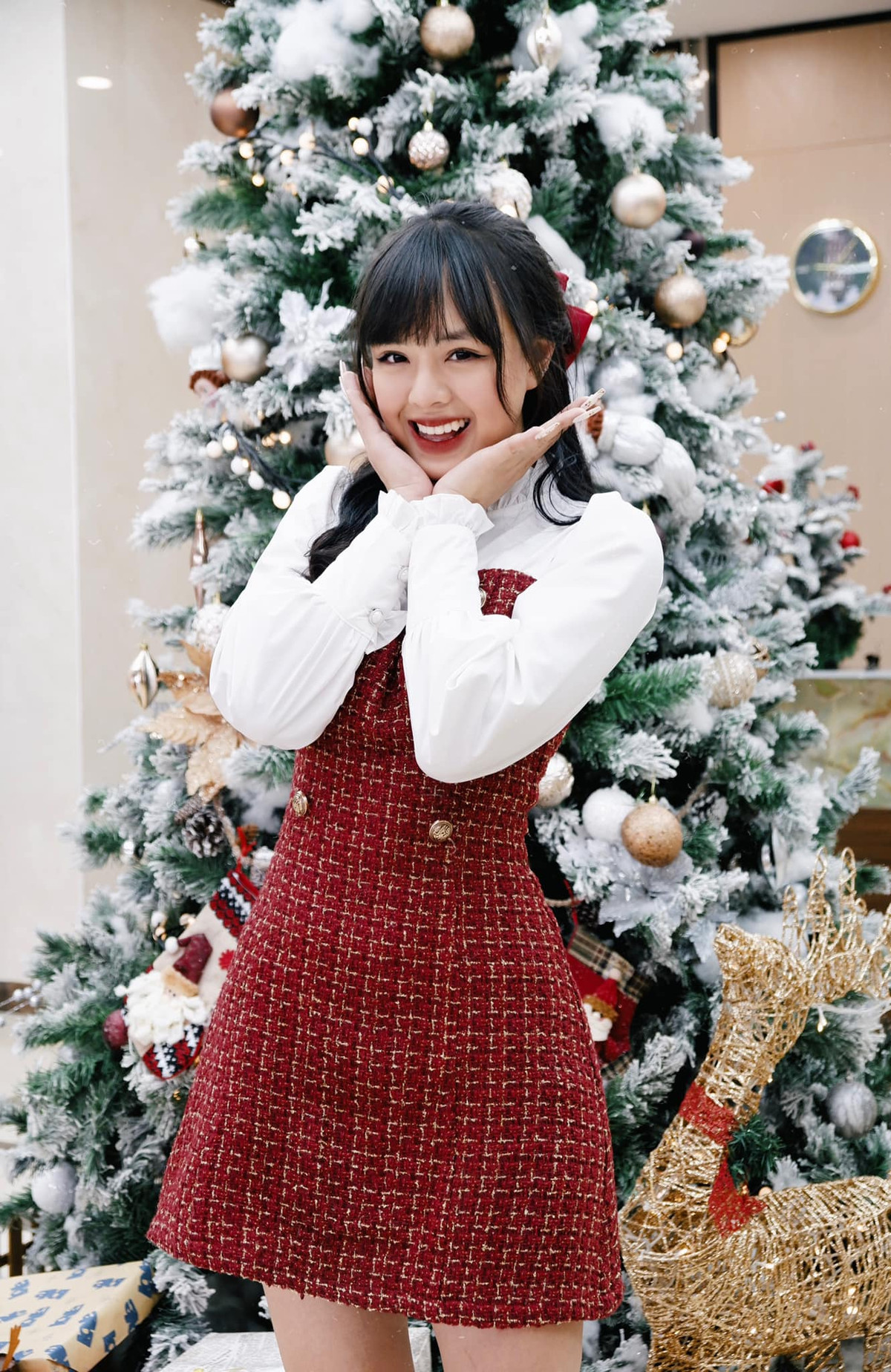 Thảo Trang còn là một cô bạn rất đam mê nghệ thuật. Trong thời gian rảnh rỗi, cô nàng thích vẽ tranh, hát và chơi các loại nhạc cụ như piano, guitar.