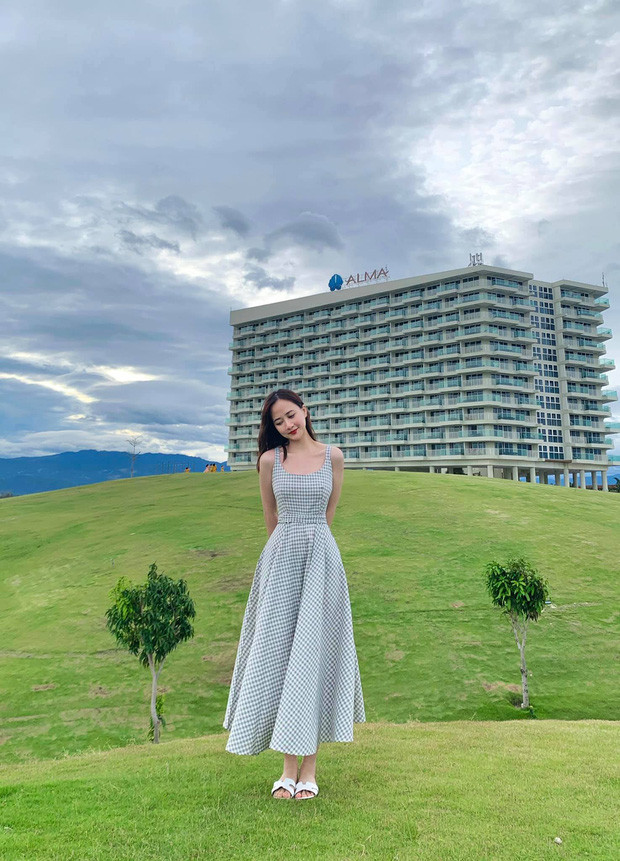 Hằng Đàm từng đảm nhiệm vị trí quản lý của Team Flash trong lúc HLV Harvin vắng mặt. Cô đã góp phần đưa ra những chiến lược để đội tuyển thi đấu một cách xuất sắc nhất trong mùa giải Đấu Trường Danh Vọng Mùa Xuân 2020.