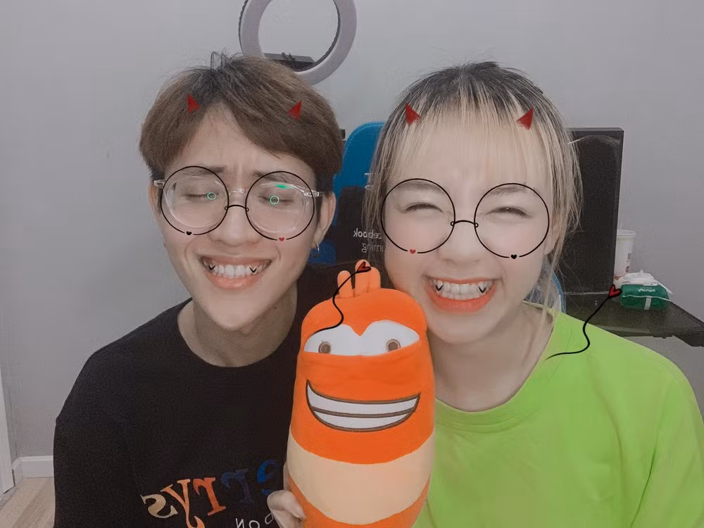 Trước đó, Hà Tiều Phu và H.T.H - bạn gái sắp cưới được cộng đồng đánh giá là một cặp trời sinh. Ảnh: Tổng hợp