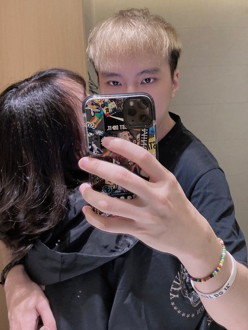 Kể từ khi hẹn hò, Mộc Miên và Zico là cặp đôi game thủ - MC được đông đảo anh em làng game yêu mến và ủng hộ. Tuy nhiên sau đó cả hai đã chia tay, lý do là vì công việc quá bận rộn khiến cả hai “đường ai nấy đi".