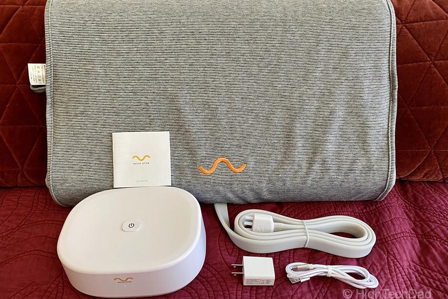 Chiếc gối này đã nhận được giải thưởng sáng tạo CES 2020 và đây là phiên bản thứ 2 của chiếc gối này. Sản phẩm được phát triển bởi công ty khởi nghiệp và đã được gây quỹ thành công trên Indiegogo.