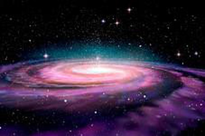 Thực tế, khi quả bóng được bơm căng, mọi điểm trên bề mặt của nó sẽ cách xa mọi điểm khác, nhưng độ cong của quả bóng làm cho hình dạng của chuyển động đó trở nên phức tạp hơn.