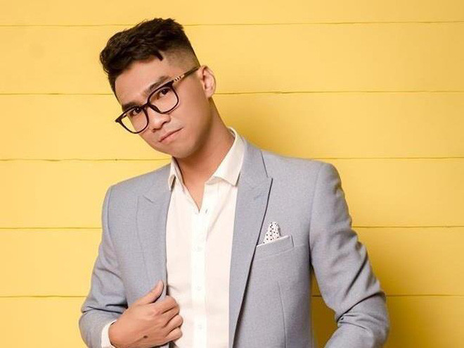 Streamer PewPew vừa qua cũng khiến không ít fan hâm mộ giật mình khi xuất hiện một chàng trai khá giống với idol của mình.