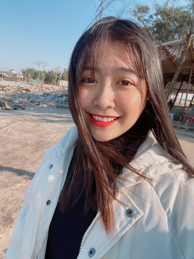 Milona là bóng hồng quen mặt của làng LMHT. Nữ streamer được yêu mến nhờ kỹ năng chơi game chẳng thua kém đồng nghiệp nam nào.