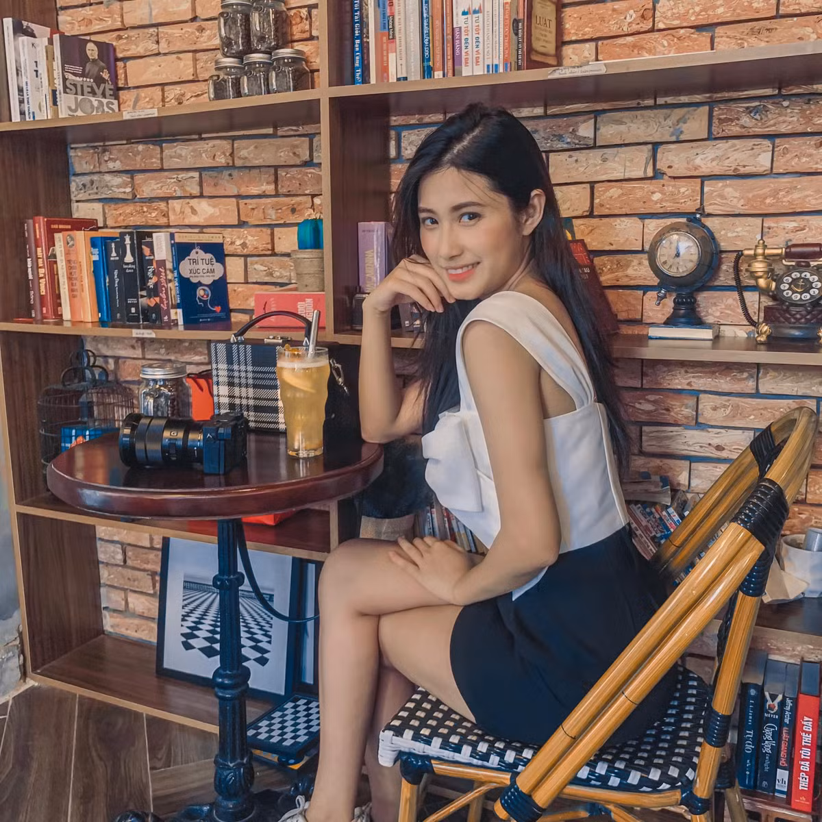 Không chỉ dừng lại ở lĩnh vực streaming, 9x còn là gương mặt nổi bật trên mạng xã hội với nhiều video triệu view cực viral. Ảnh: FBNV