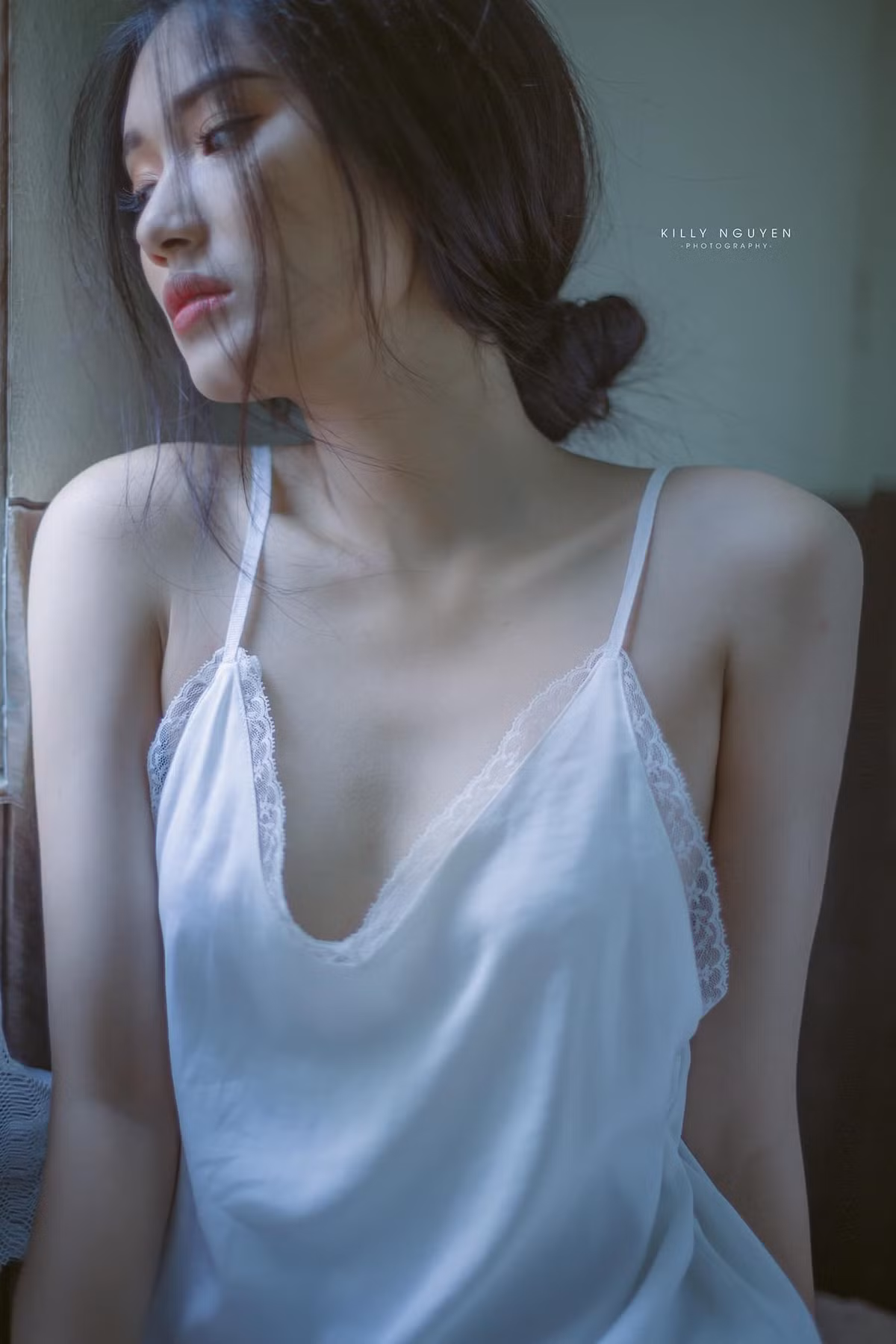 Quỳnh Nga bắt đầu nhận được sự chú ý của cư dân mạng từ khi đạt danh hiệu Miss Thân thiện của Press Beauty, một cuộc thi sắc đẹp có tiếng tăm trong giới sinh viên. Sau khi tốt nghiệp đại học, cô nàng bắt đầu gia nhập làng streamer.