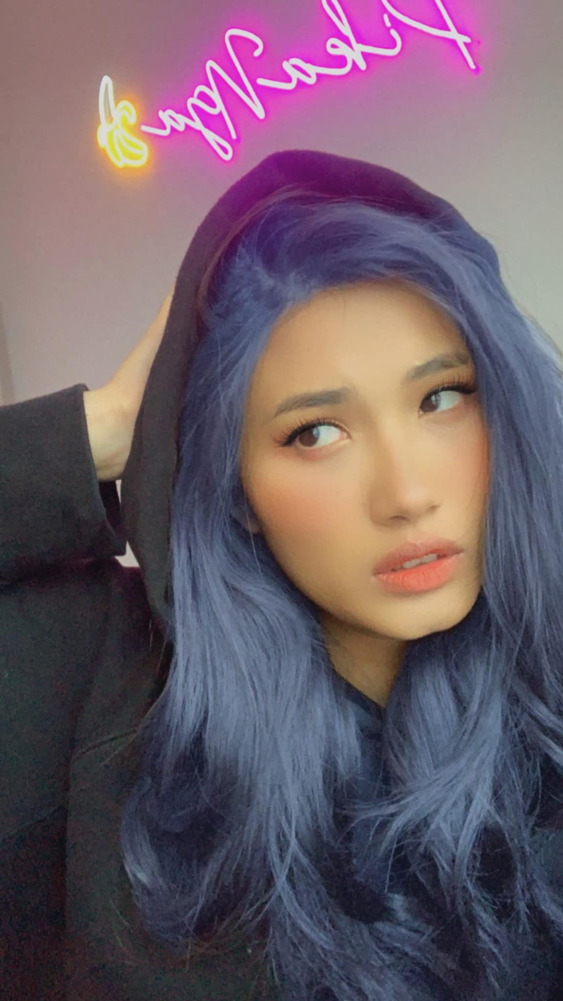 Nga Pika với kỹ năng chơi game tốt, giọng nói dịu dàng nhanh chóng tạo được thiện cảm và sự quan tâm của cộng đồng eSports Việt.