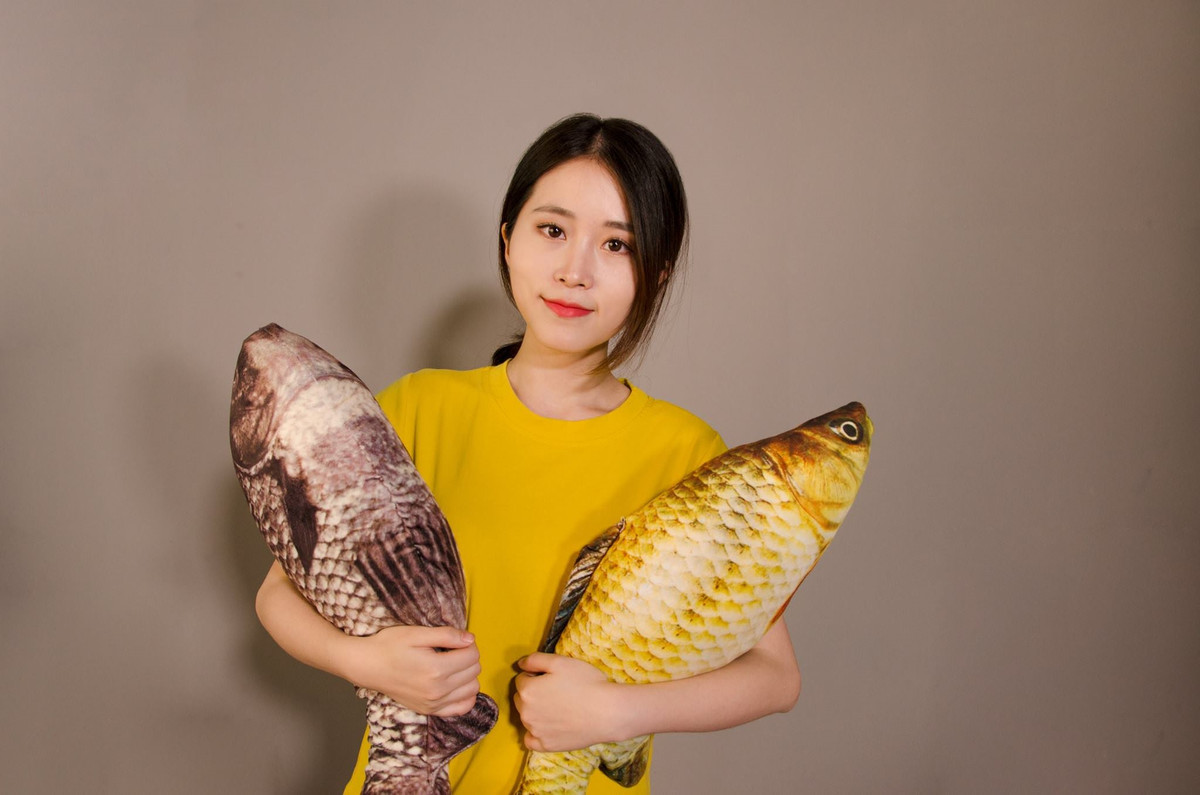 Theo đó, doanh thu quảng cáo mỗi tháng của Tiểu Dã đạt 4,5 triệu NDT (637.000 USD), doanh thu một năm ước tính 55 triệu NDT (7,7 triệu USD - tương đương 181 tỷ đồng).