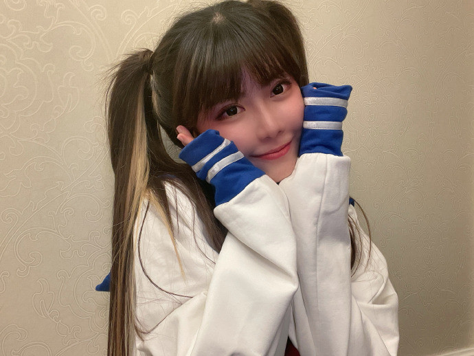 Với độ nổi tiếng của Thục Di, cô nàng hiện đang có mức thu nhập "khủng" đáng mơ ước.