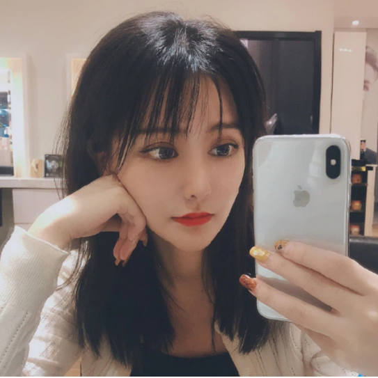 Mặc Tử Mộng là một trong những streamer có dung mạo xinh đẹp như hoa tại nền tảng Huya.