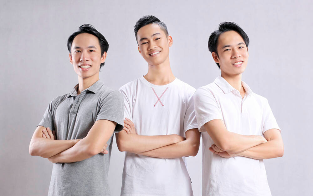 Bên cạnh kênh Bà Tân Vlog, kênh của 1977 Vlog cũng từng đạt thành tích "vô tiền khoáng hậu" với chỉ 4 video đều không dài quá 6 phút.