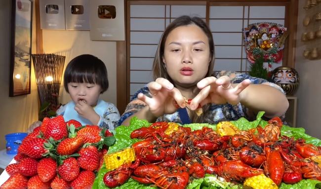 Quỳnh Trần JP hiện nay sở hữu kênh YouTuber với 3,6 triệu lượt đăng ký. Các video của cô được cộng động mạng yêu thích bởi sự đầu tư về mặt ý tưởng và dàn dựng rất công phu.