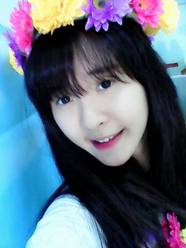 Khuôn mặt xinh xắn, dễ thương là điểm nổi bật của cô nàng.