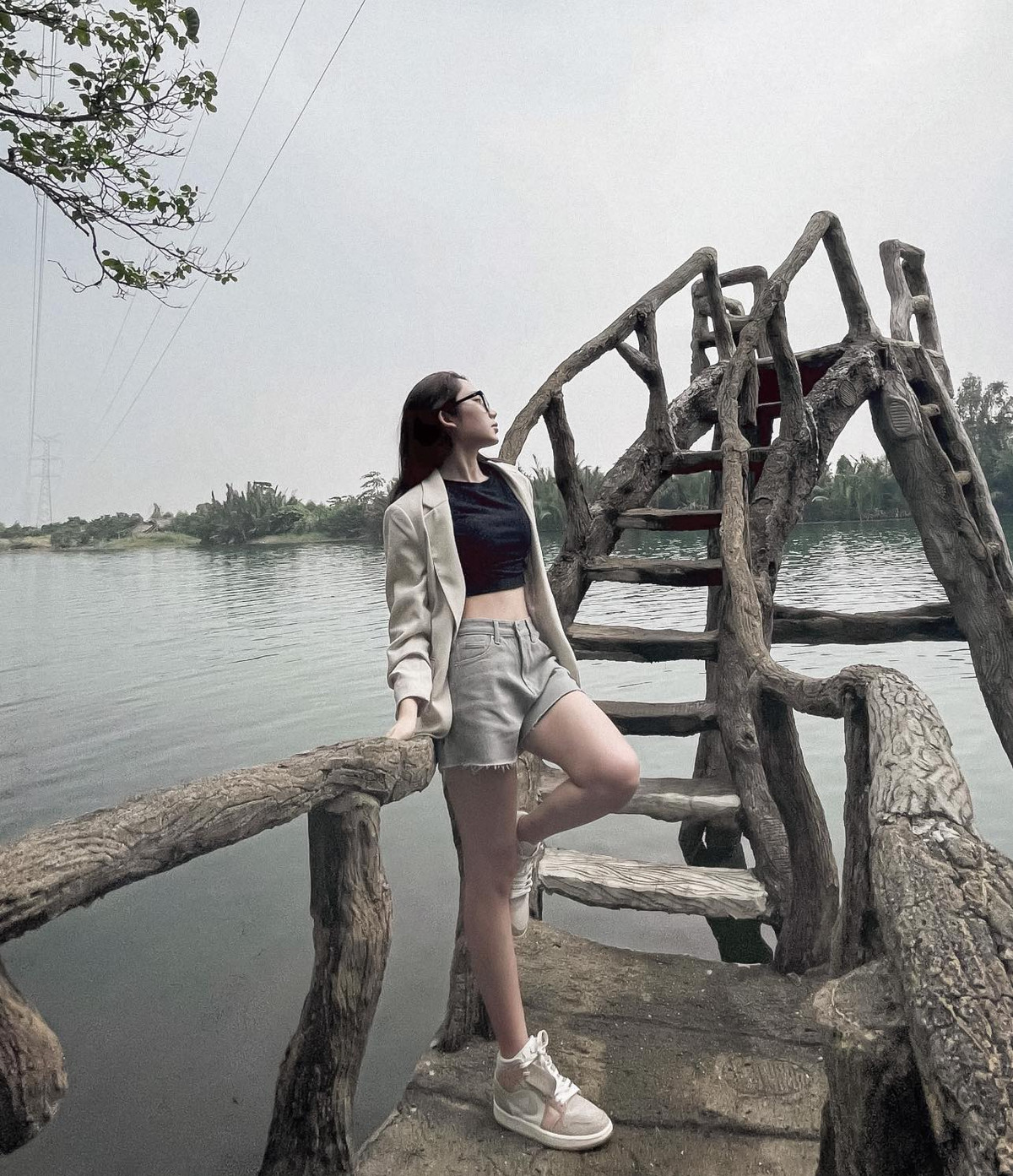 Ngoài nhan sắc xinh đẹp, Mina Young còn được yêu mến bởi giọng nói dễ thương và những biểu cảm đáng yêu khi livestream.