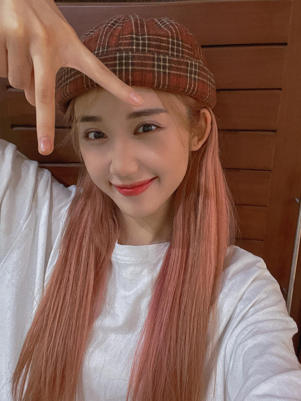 Mina Young (tên thật là Nguyễn Nga) là nữ streamer mới nổi nhưng được nhiều bạn trẻ Việt yêu mến.