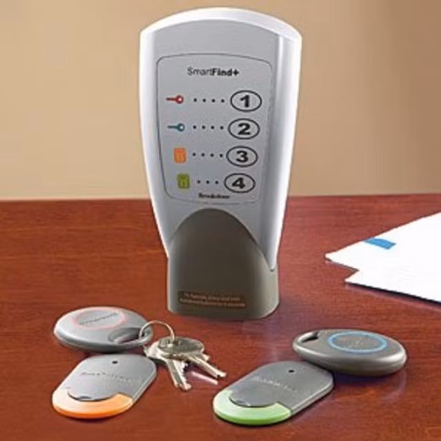 Điều khiển từ xa thông minh - giúp bạn định vị tất cả chìa khóa trong ngôi nhà của mình.