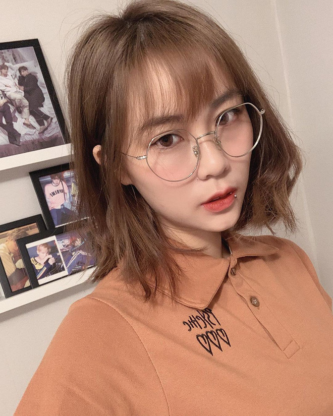 MisThy đã thử qua hầu hết màu tóc và mỗi lần thay đổi, cô đều nhận được cơn mưa lời khen từ cư dân mạng.