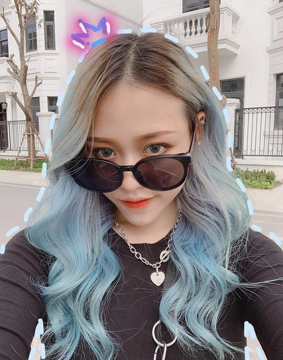 Đứng vị trí thứ 2 là nữ TikToker Trà Đặng, cô nàng là một trong những cô nàng nổi tiếng bậc nhất trên TikTok hiện nay với hơn 12 triệu lượt followers.