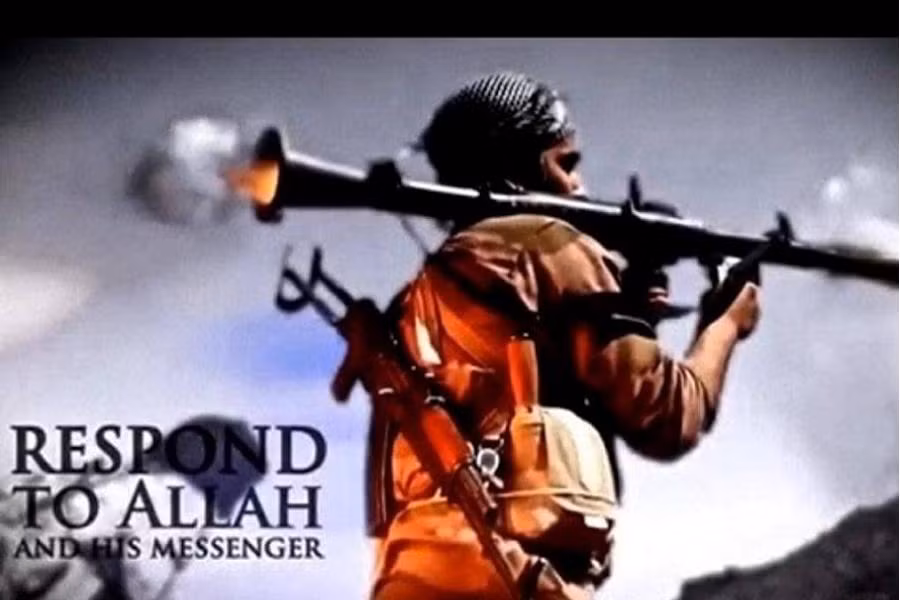 Những đứa trẻ thường bị "tẩy não", bắt buộc phải học kinh Koran, thay vì các môn Ngoại ngữ, Âm nhạc, Toán học,...