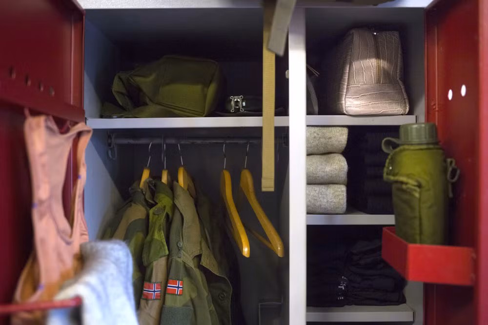 Các nữ quân nhân có những ưu điểm riêng trong quân đội. Họ có thể tiếp cận những địa điểm mà nam giới không thể, chẳng hạn như trung tâm tình báo.