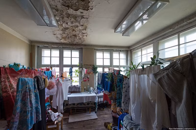 Khu vực phơi đồ trong phòng.